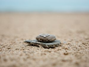 Closeup of ring on beach

Indiana Weddings
Illinois Weddings
Michigan Weddings
Weddings