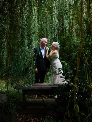 A wedding couple surrounded by cascading willow trees in a romantic setting.

Indiana Weddings
Illinois Weddings
Michigan Weddings
Weddings