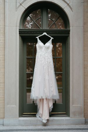 Wedding dress details at the Mansion at Woodward Park in Tulsa, Oklahoma