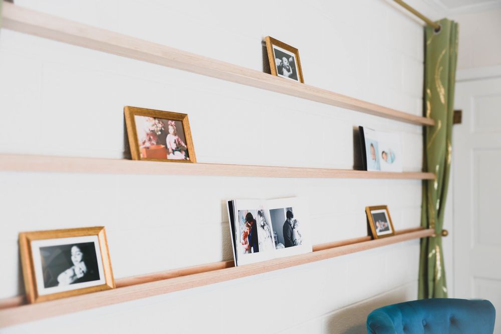 picture wall studio in Carlsbad New Mexico. Newborn Photography. Maternity Photography. Newborn Pictures