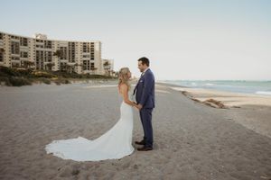 SOUTH-FLORIDA-WEDDING-PORTRAIT-PHOTOGRAPHY-SCRIBBLED-MOMENTS-PHOTOGRAPHY
