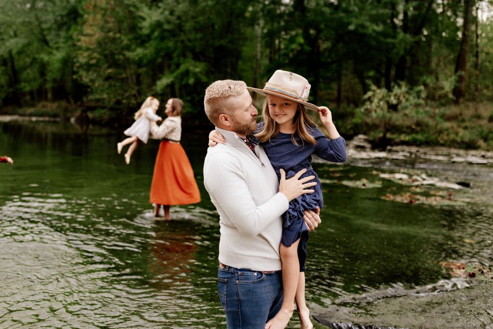 Outdoor water family photographer in Marion Indiana