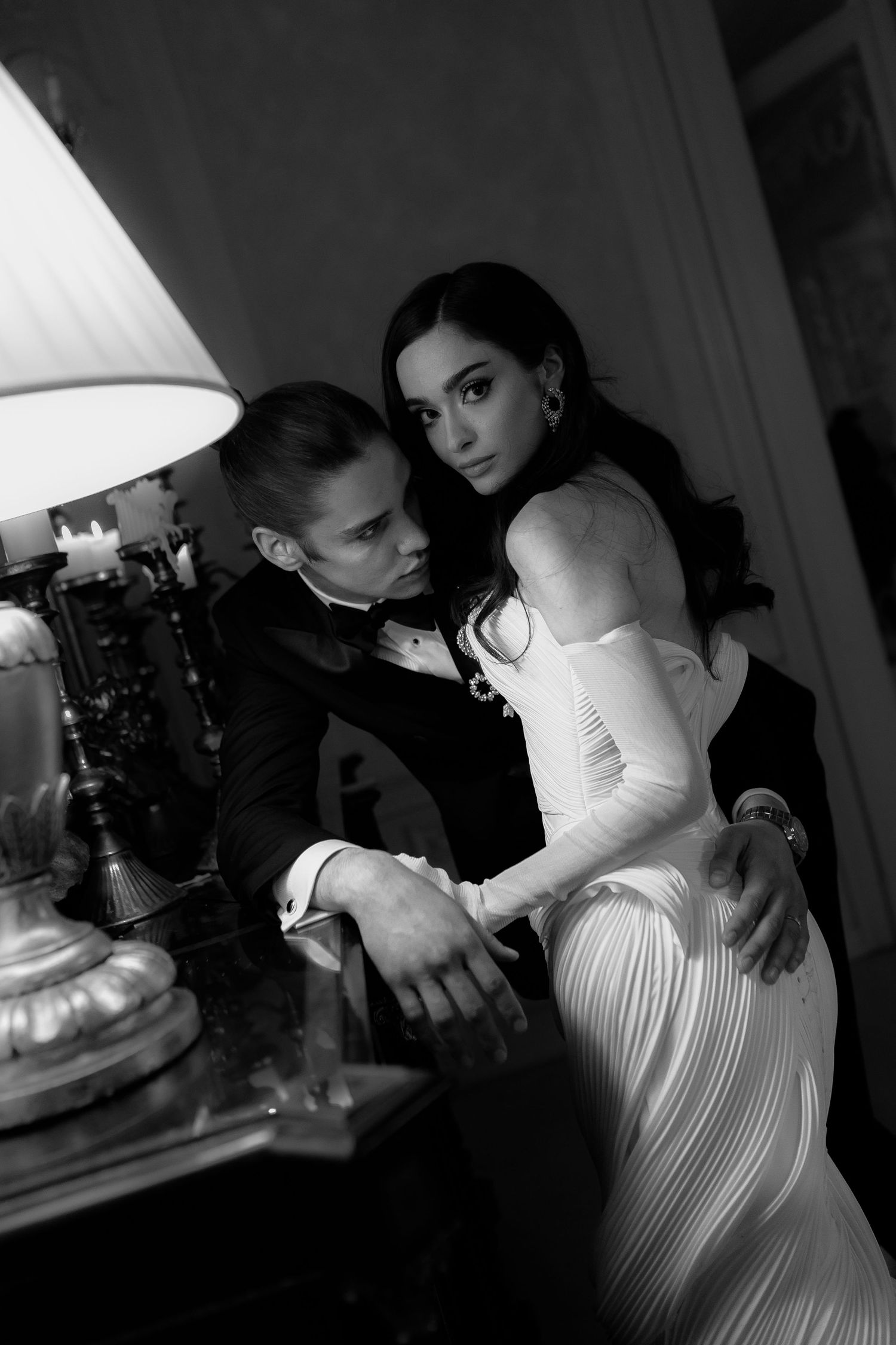 portret mireasă în ziua nunții, fotograf București, stil editorial premium