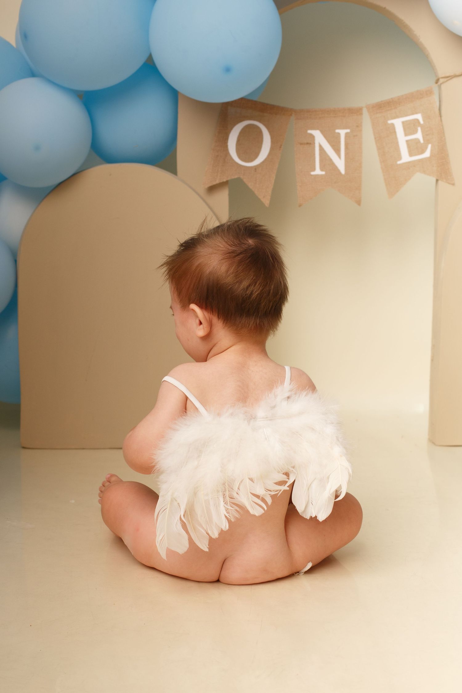 SMASH CAKE, FOTOS DE CUMPLEAÑOS, CUMPLEAÑOS NIÑOS, ESTUDIO DE FOTOS EN MADRID, SMASH THE CAKE PHOTOGRAPHY, PRIMER AÑITO, YA CUMPLE UNO, BEBÉ