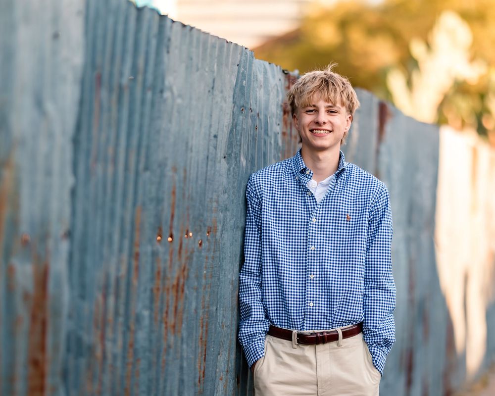 Tucson senior pictures for guys – urban downtown location