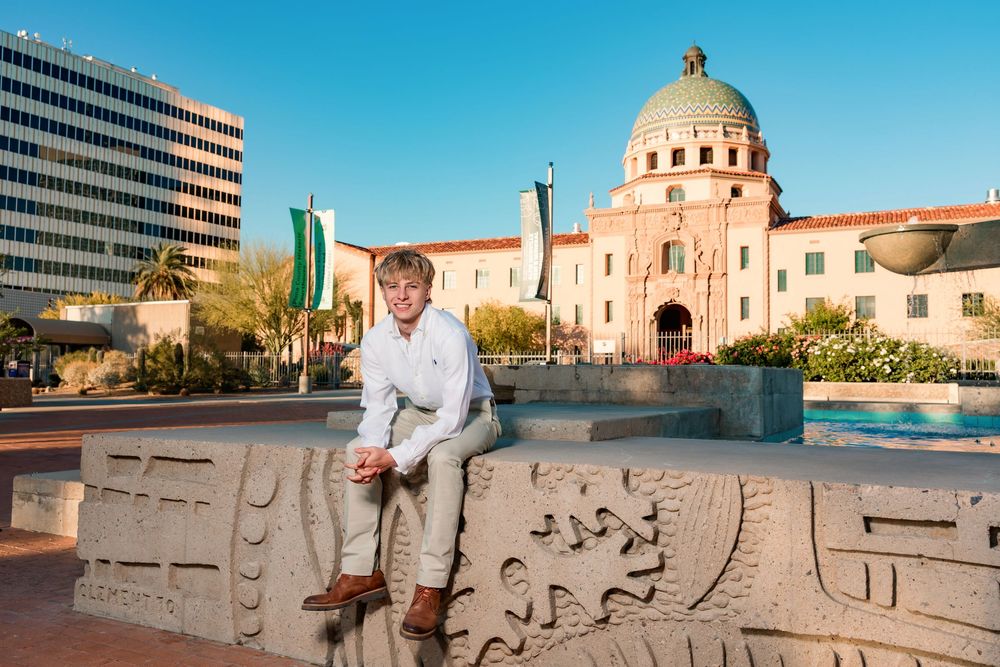 Tucson senior pictures for guys – urban downtown location