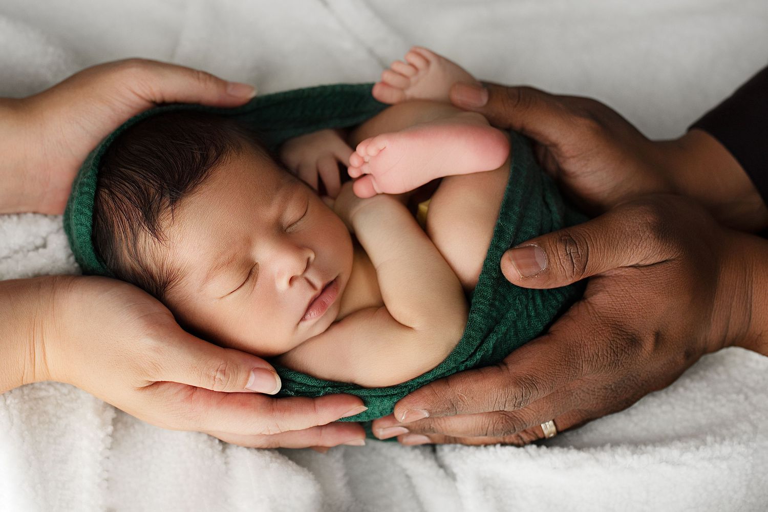 natural, in studio portraits, Relaxed, stressfee, newborn photography in Springfield Lakes, Ipswich, Brisbane, Mater Maternity, Newborn