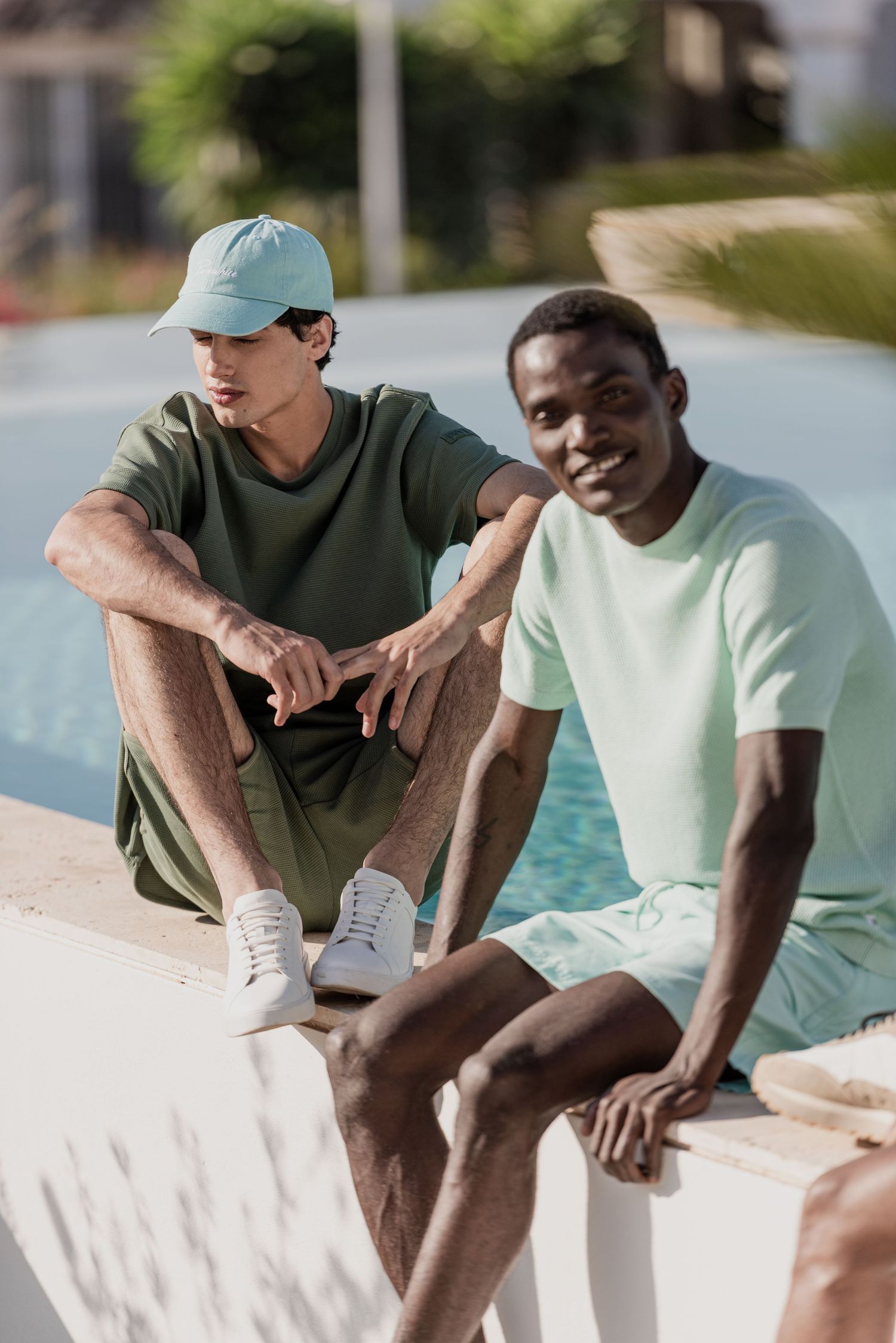 Fashion shoot van Ballin Amsterdam en Pure Path vastgelegd aan de Costa del Sol, Marbella, Nerja en Málaga door Roberto Centurión.