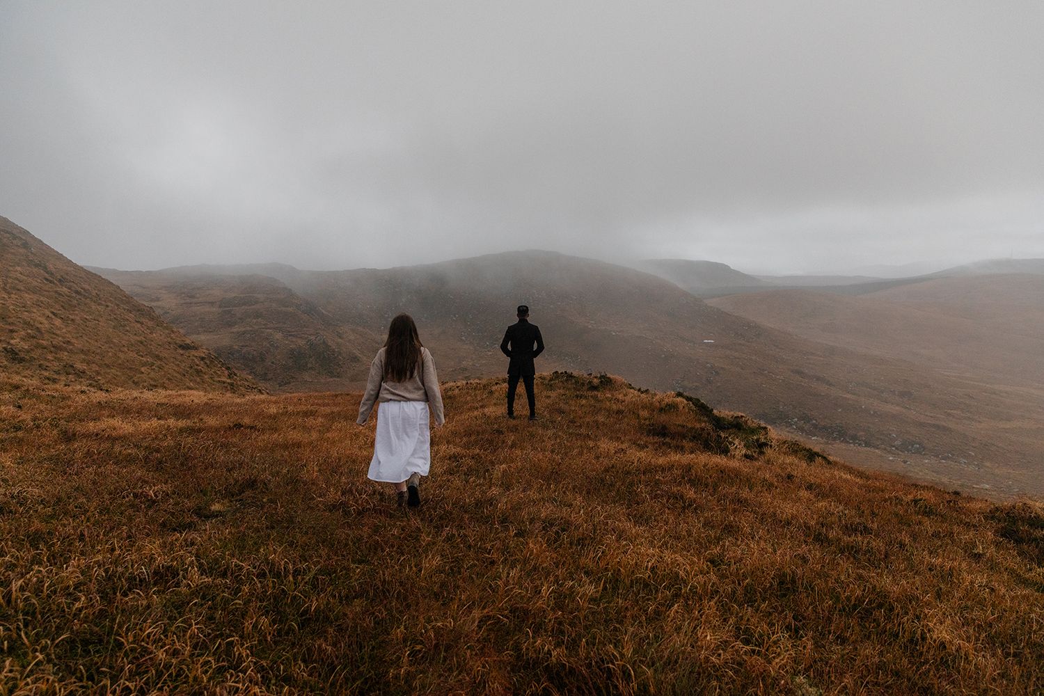 Adventure elopement-inspired couple photos on Diamond Hill in Ireland