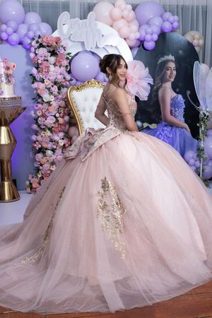 Fotografía profesional para quinceañeras que transforma momentos únicos en recuerdos memorables y llenos de estilo en Puerto Rico, ponce San