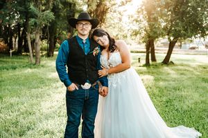 Bride and groom of a rustic outdoor wedding in eastern oregon.