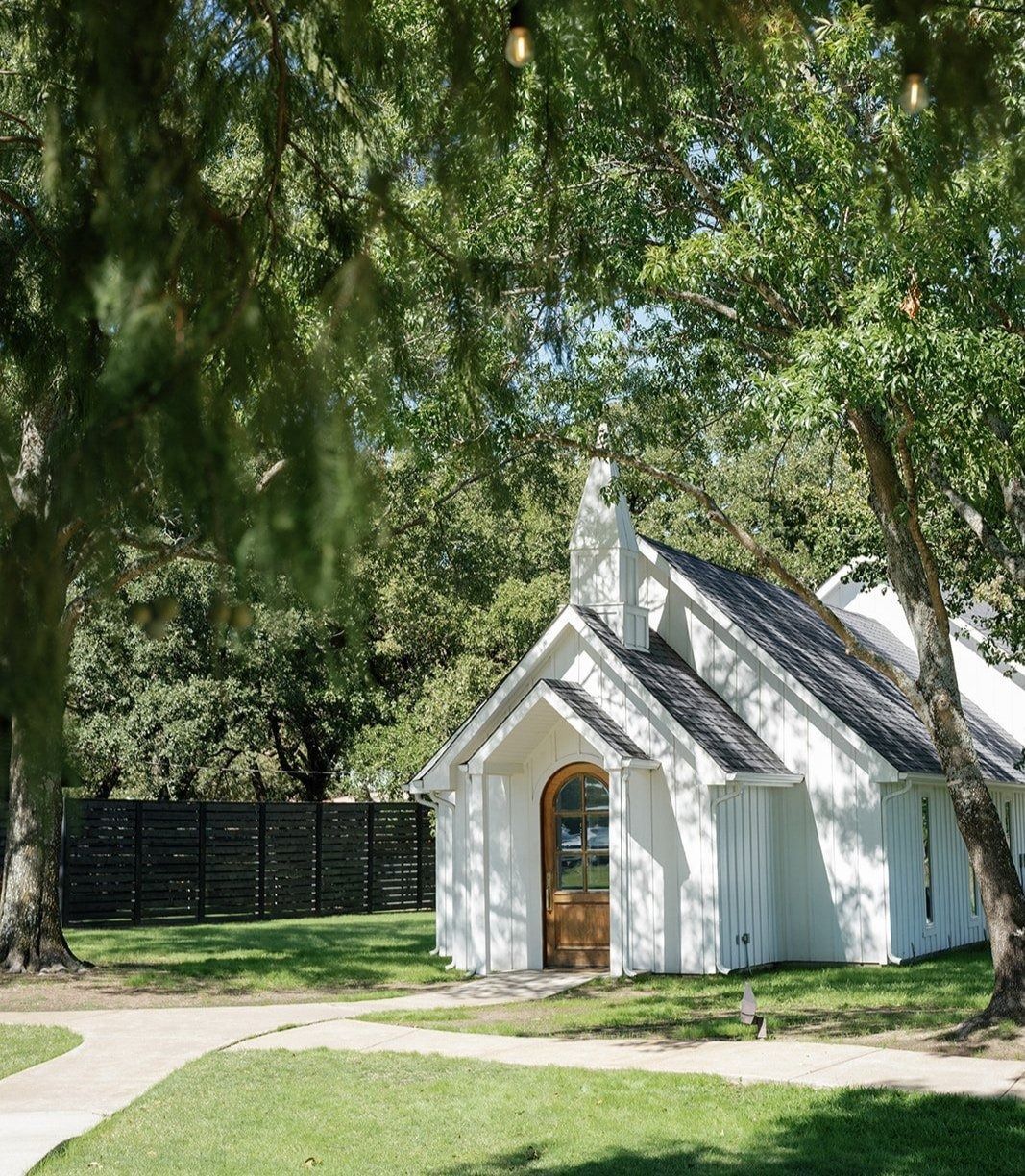 The chapel at The Emerson, a Dallas wedding venue