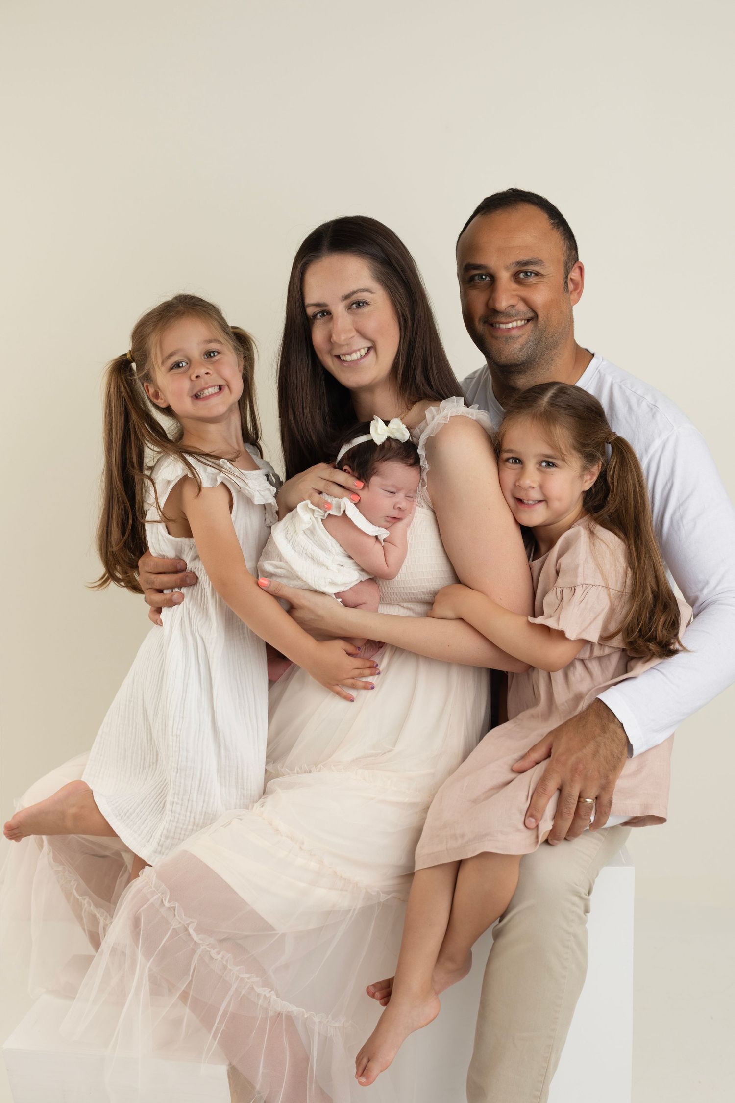 Newborn photography session, baby girl asleep on a blanket. Elizabeth Lang Photography Cloverdale Surrey Vancouver.
