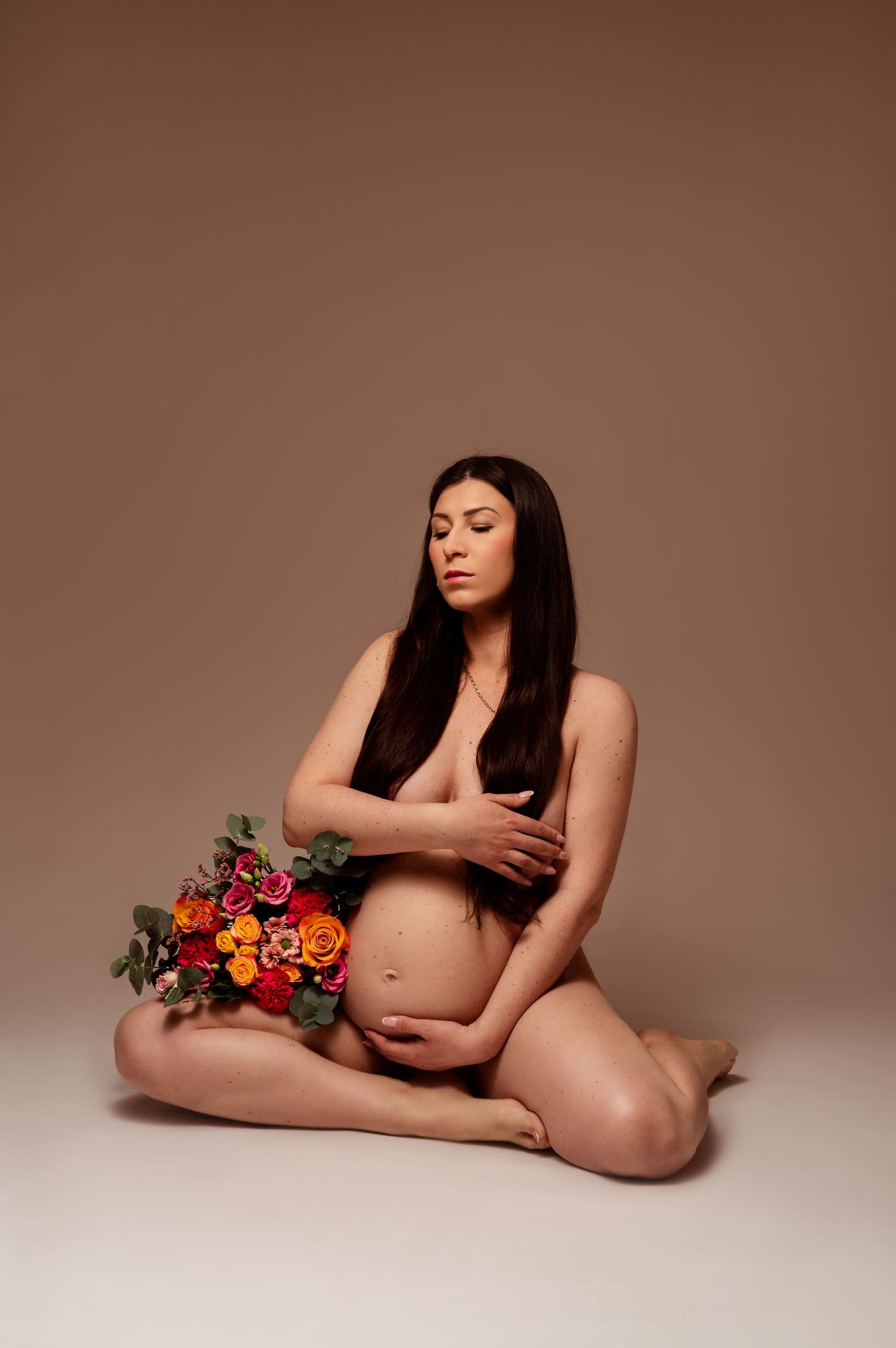 Séance photo grossesse artistique au studio proche Beauvais - Mathilde Verduyn