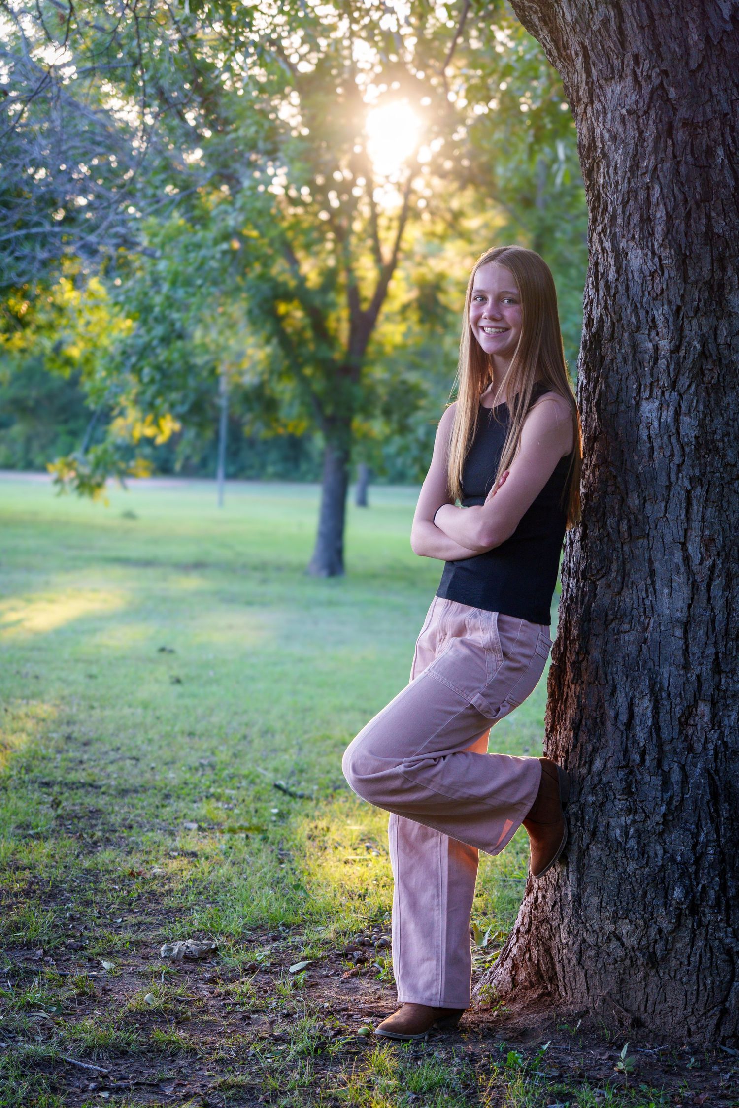 fall family photoshoot Keller Tx portraits sunset Texan hat boots full body portraits family outfits inspo outdoors park green field