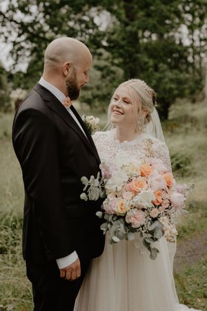 Bröllopsfotografering sommar Två skyttlar Örby