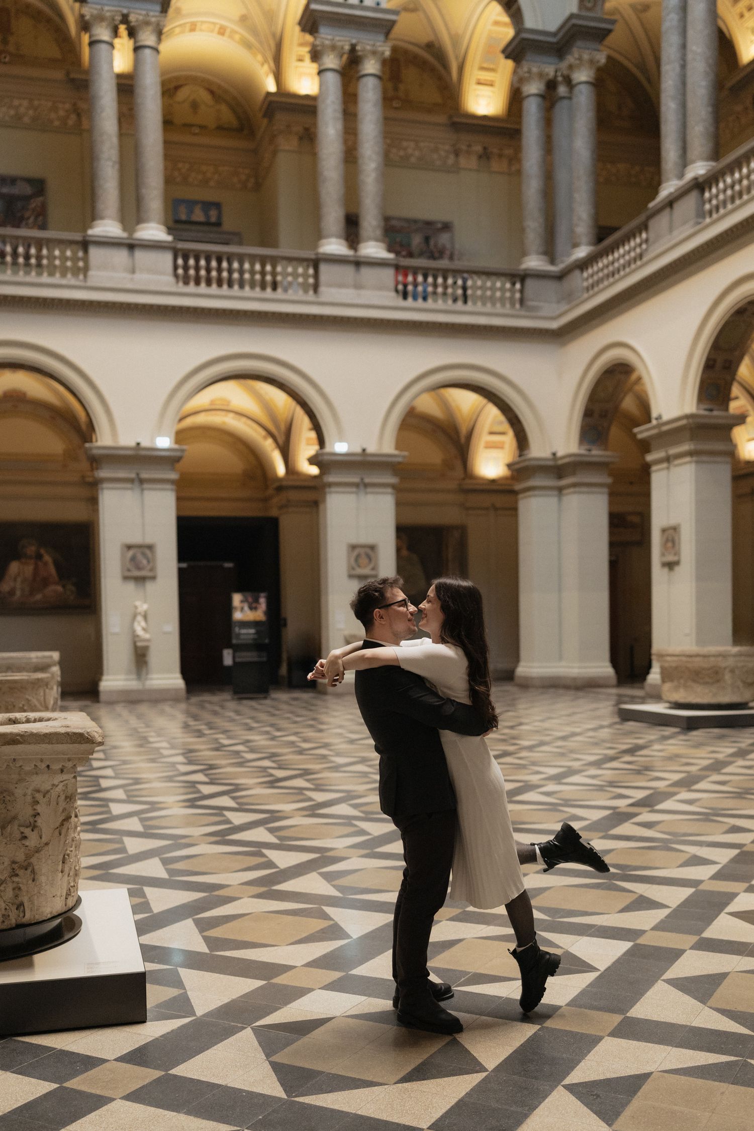 budapest wedding photoshoot budapest wedding photographer elegant and style Museum photoshoot