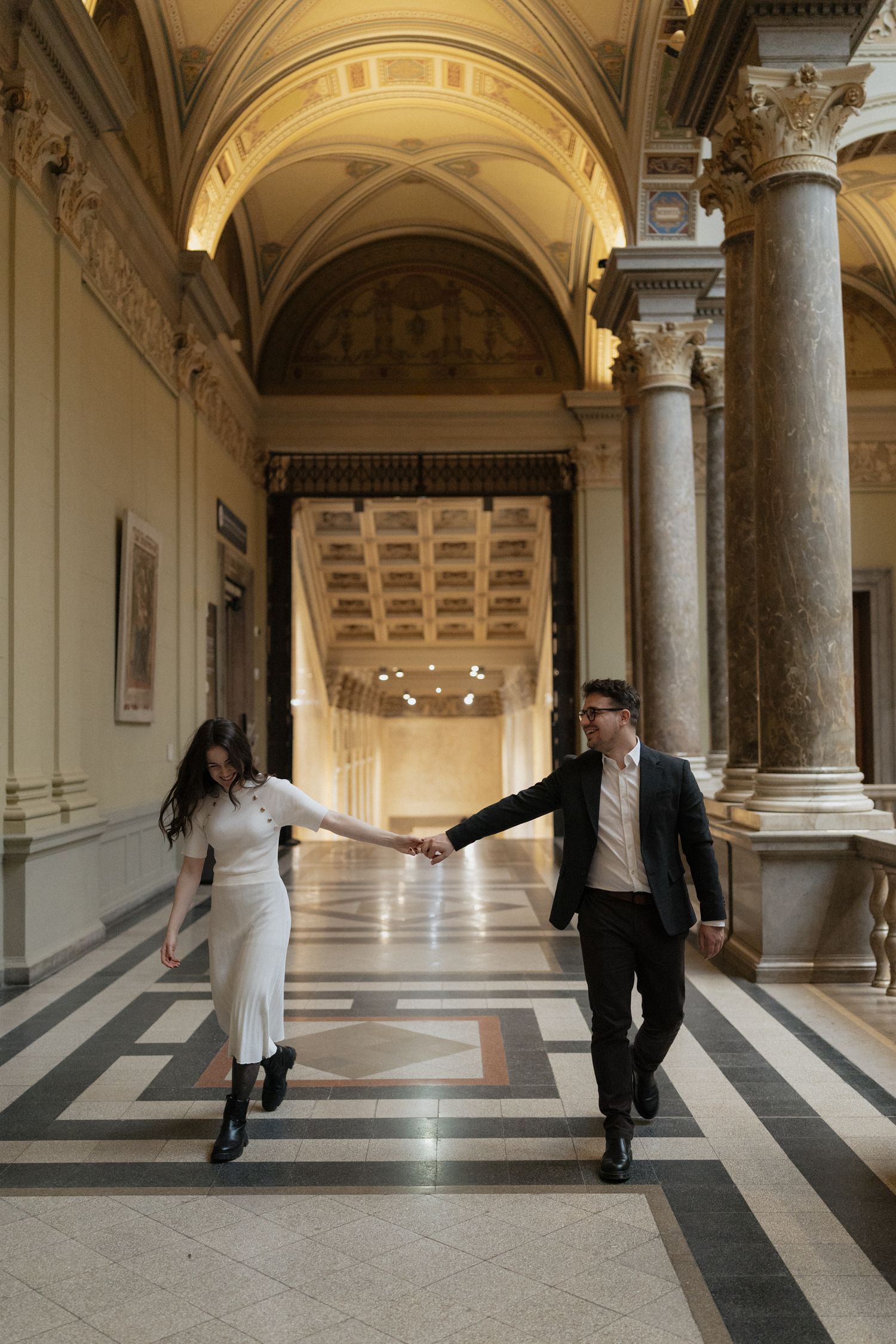 budapest wedding photoshoot budapest wedding photographer elegant and style Museum photoshoot