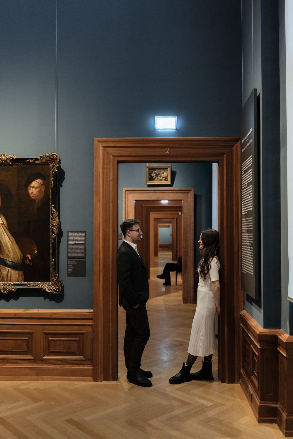 budapest wedding photoshoot budapest wedding photographer elegant and style Museum photoshoot