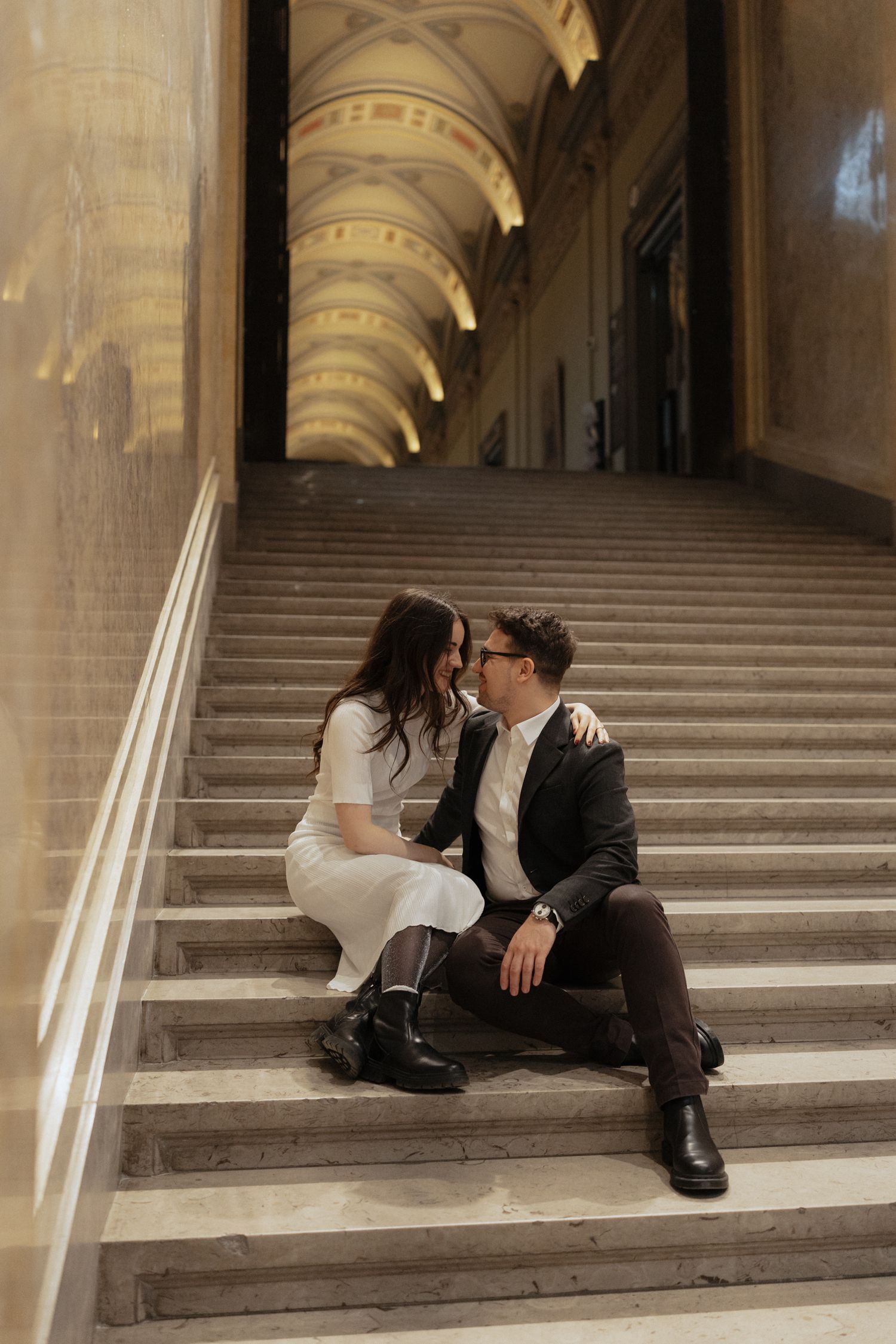 budapest wedding photoshoot budapest wedding photographer elegant and style Museum photoshoot
