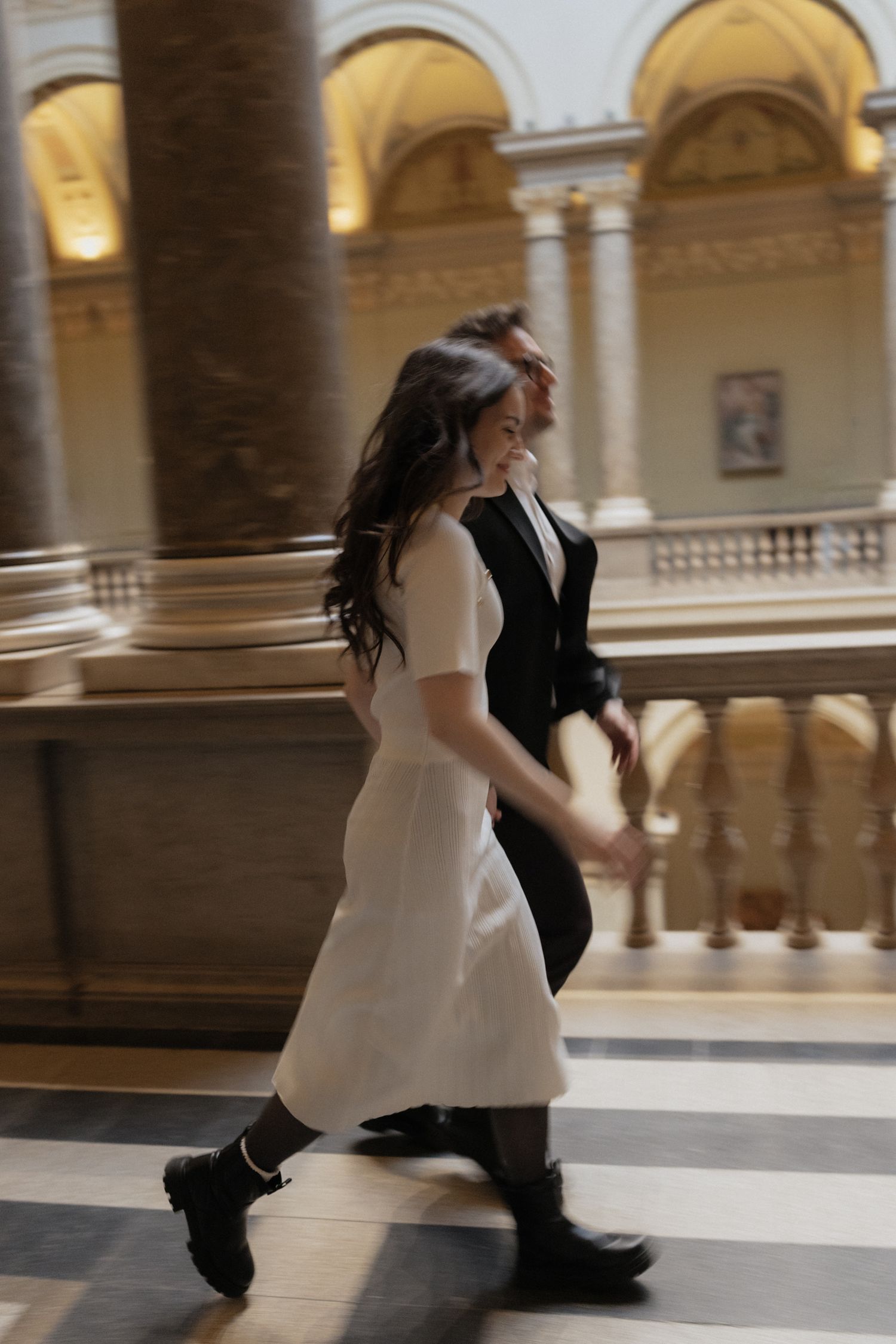 budapest wedding photoshoot budapest wedding photographer elegant and style Museum photoshoot