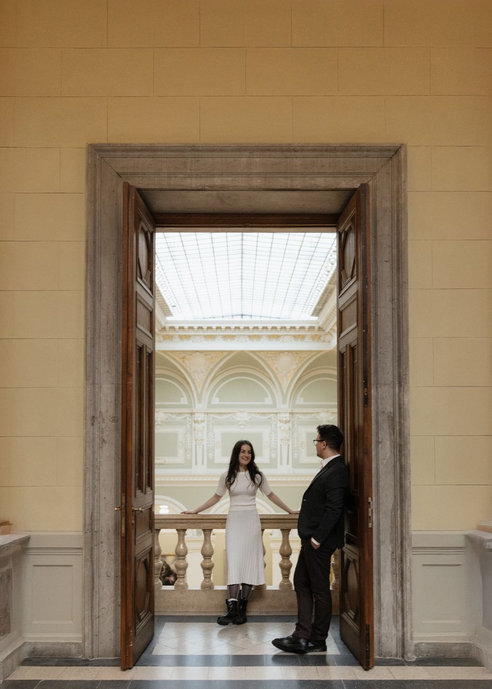 budapest wedding photoshoot budapest wedding photographer elegant and style Museum photoshoot