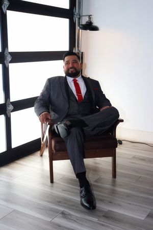 portrait, individual portrait, cinematic portraits, artistic, headshot, on-location headshot, de leon studios, omar de leon, wedding, love