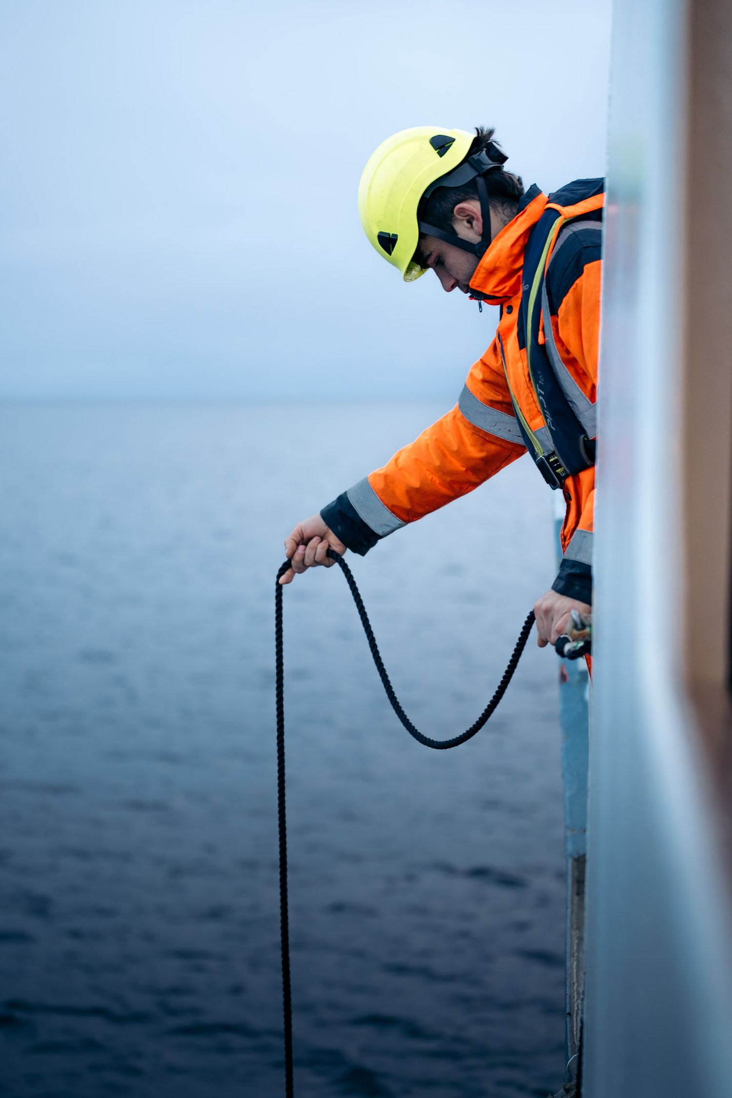 élève officier de la marine en manoeuvre sur le polarfront