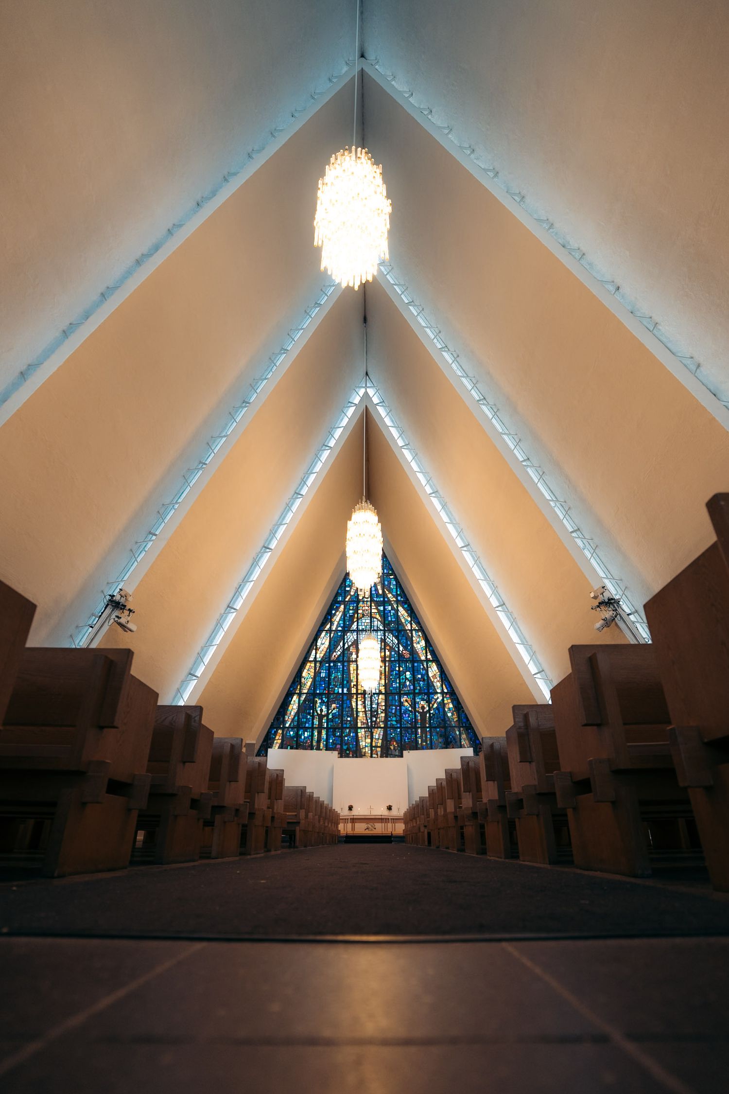 intérieur de la cathédrale de tromso en norvege
