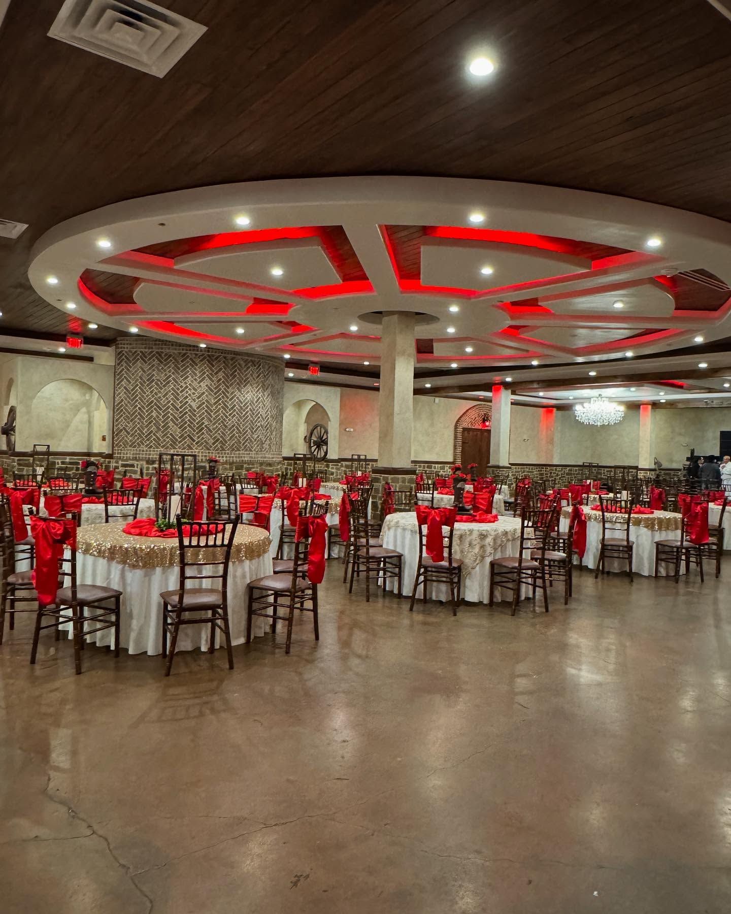 Fort Worth quince venue recommended by Fotolilly Photography for smooth timelines, vendor coordination, and beautiful photos