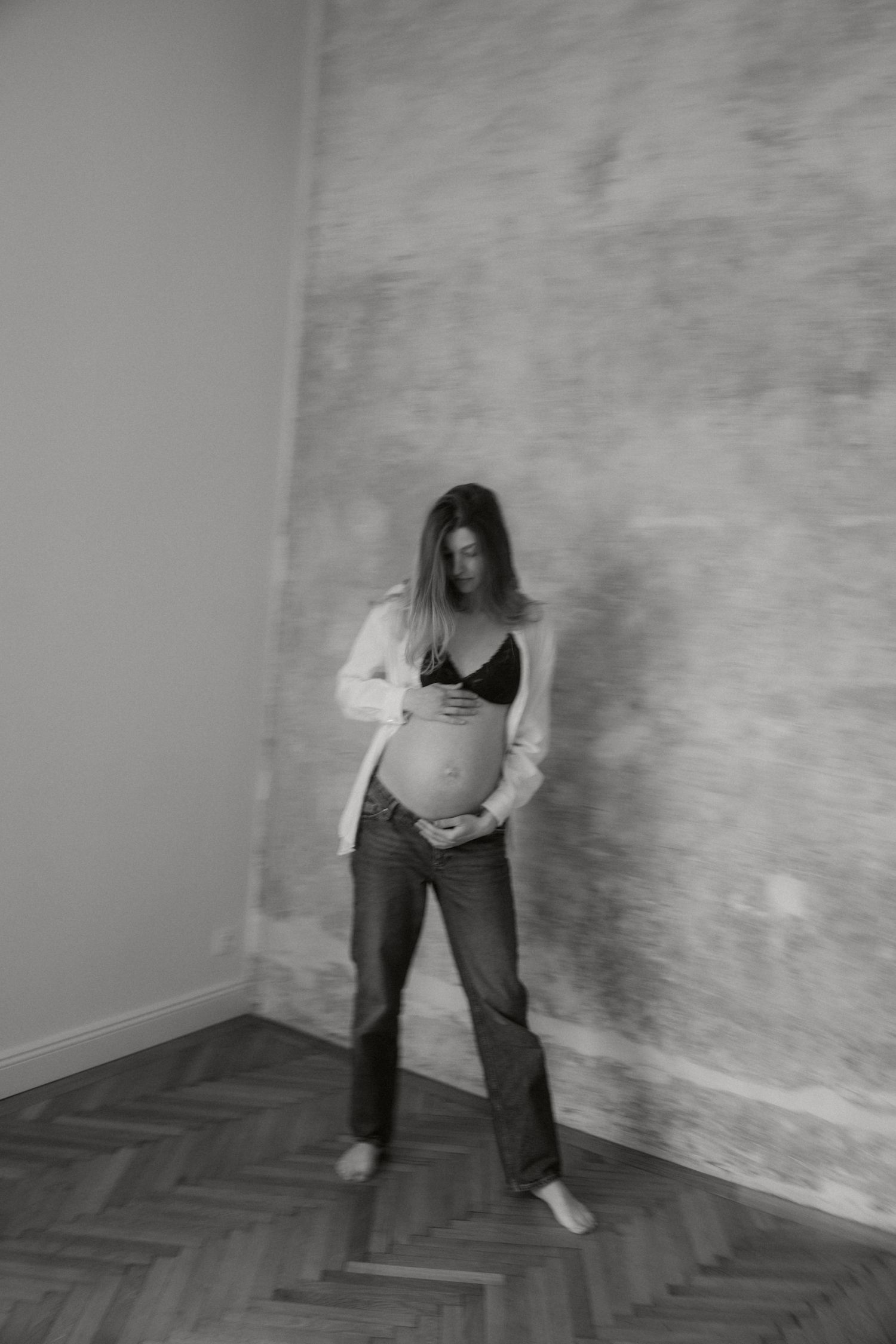 Studio Babybauch Shooting in Wien – zeitlose und elegante Schwangerschaftsfotos
