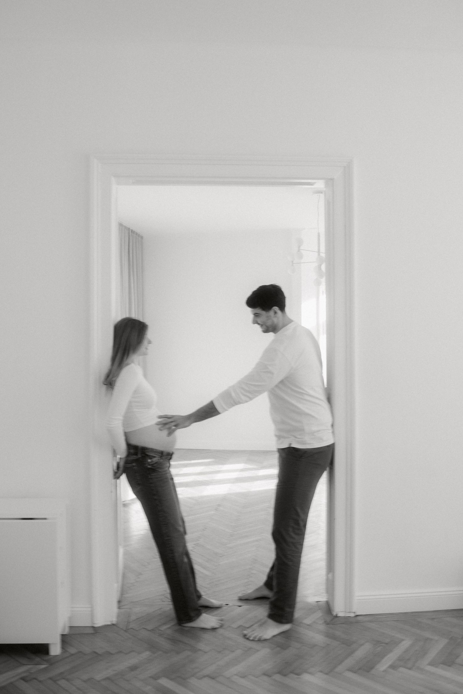 Studio Babybauch Shooting in Wien – zeitlose und elegante Schwangerschaftsfotos