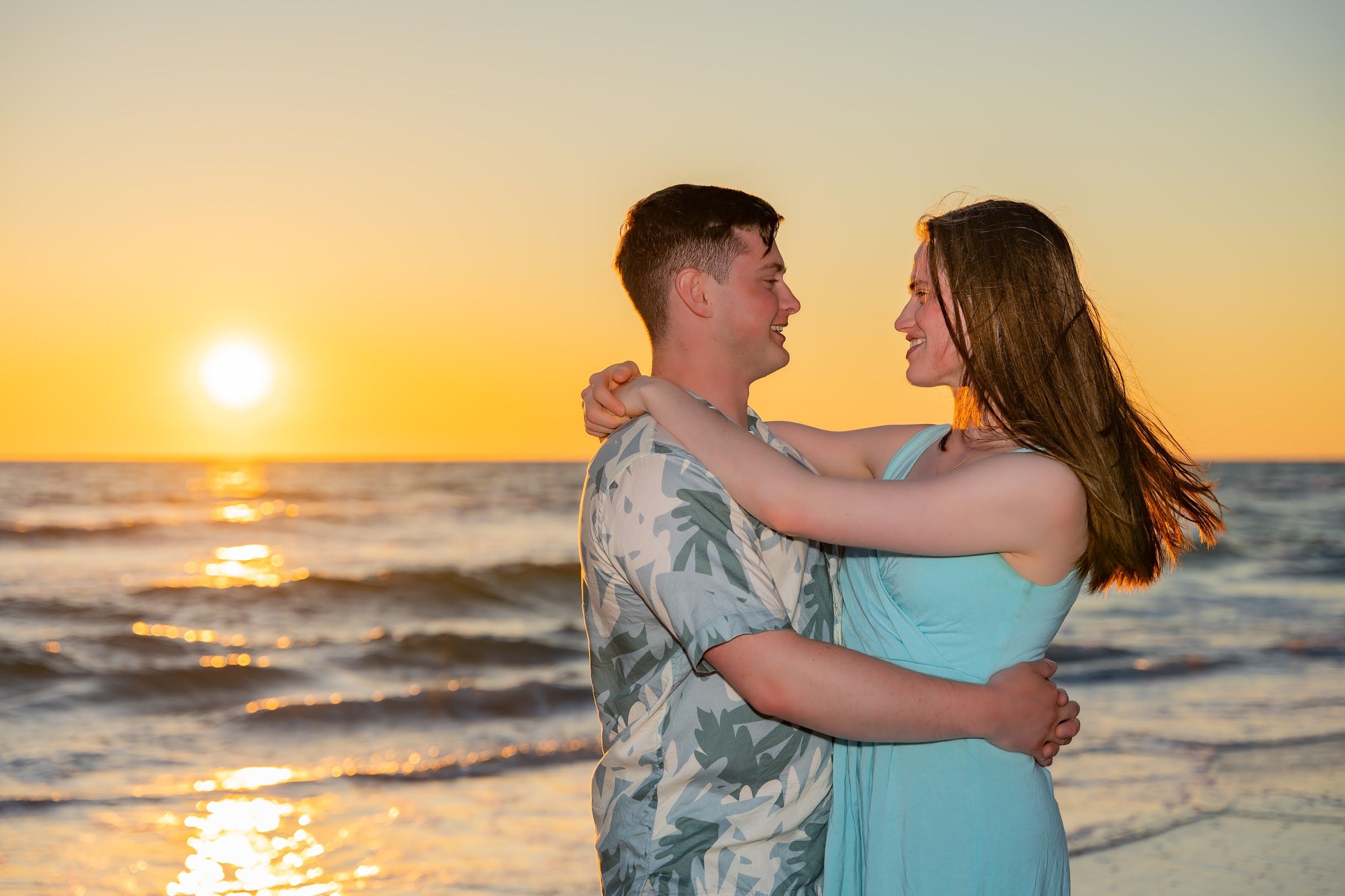 St Pete Beach-Couples-sunset photo session with BE Jazy Photography-St Pete Beach Photographer
