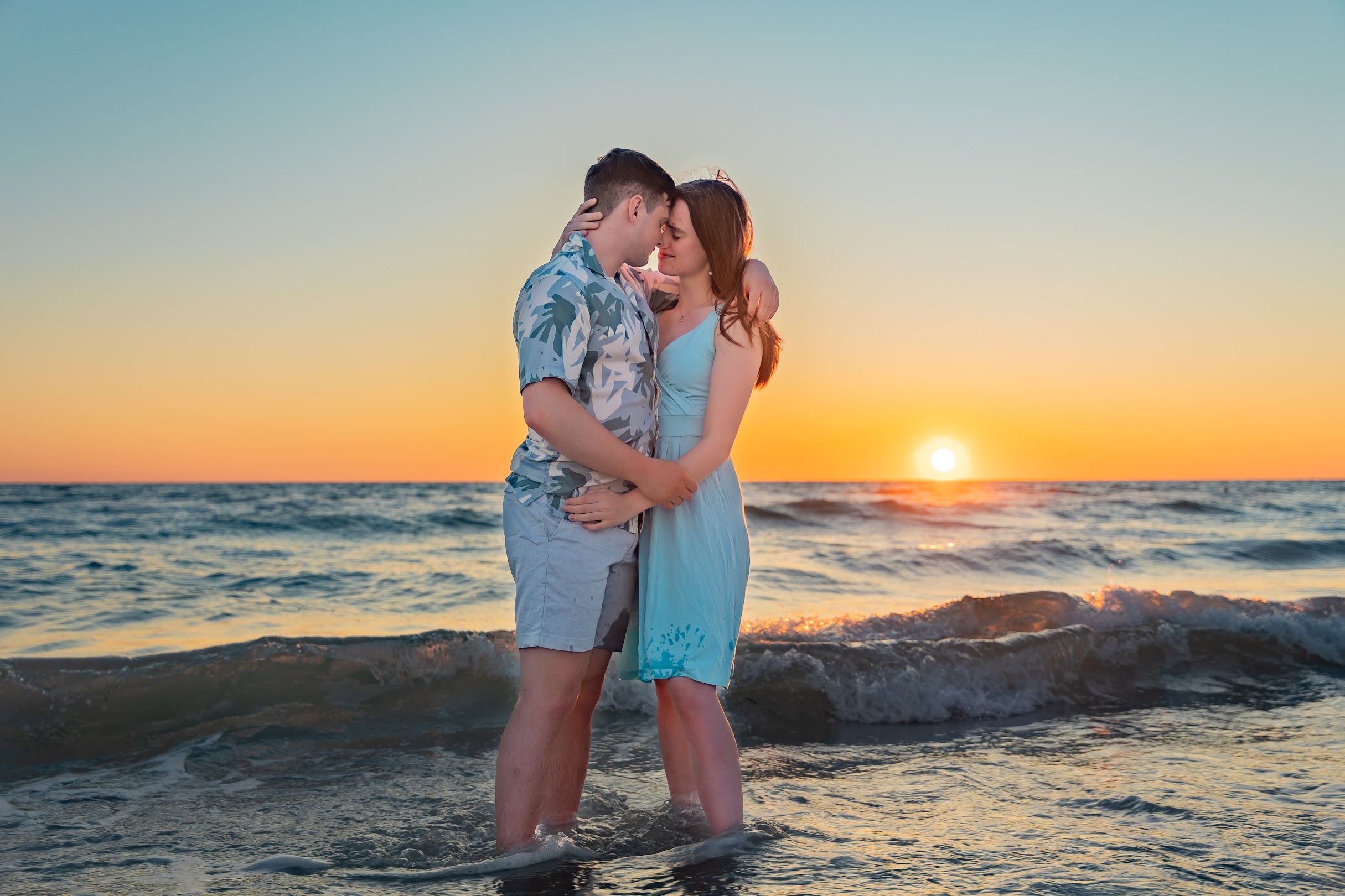St Pete Beach-Couples-sunset photo session with BE Jazy Photography-St Pete Beach Photographer