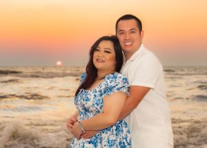 Clearwater Beach-Couples-Engagement sunset photo session with BE Jazy Photography-Clearwater Beach Photographer