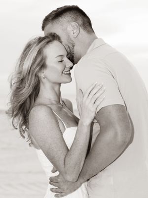 St Pete Beach-Couples-Engagement-sunset photo session with BE Jazy Photography-St Pete Beach Photographer