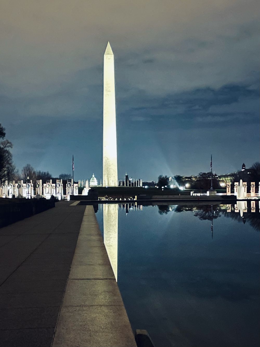 Travel photography by Christie Ackroyd; Washington D.C., Washington Monument
