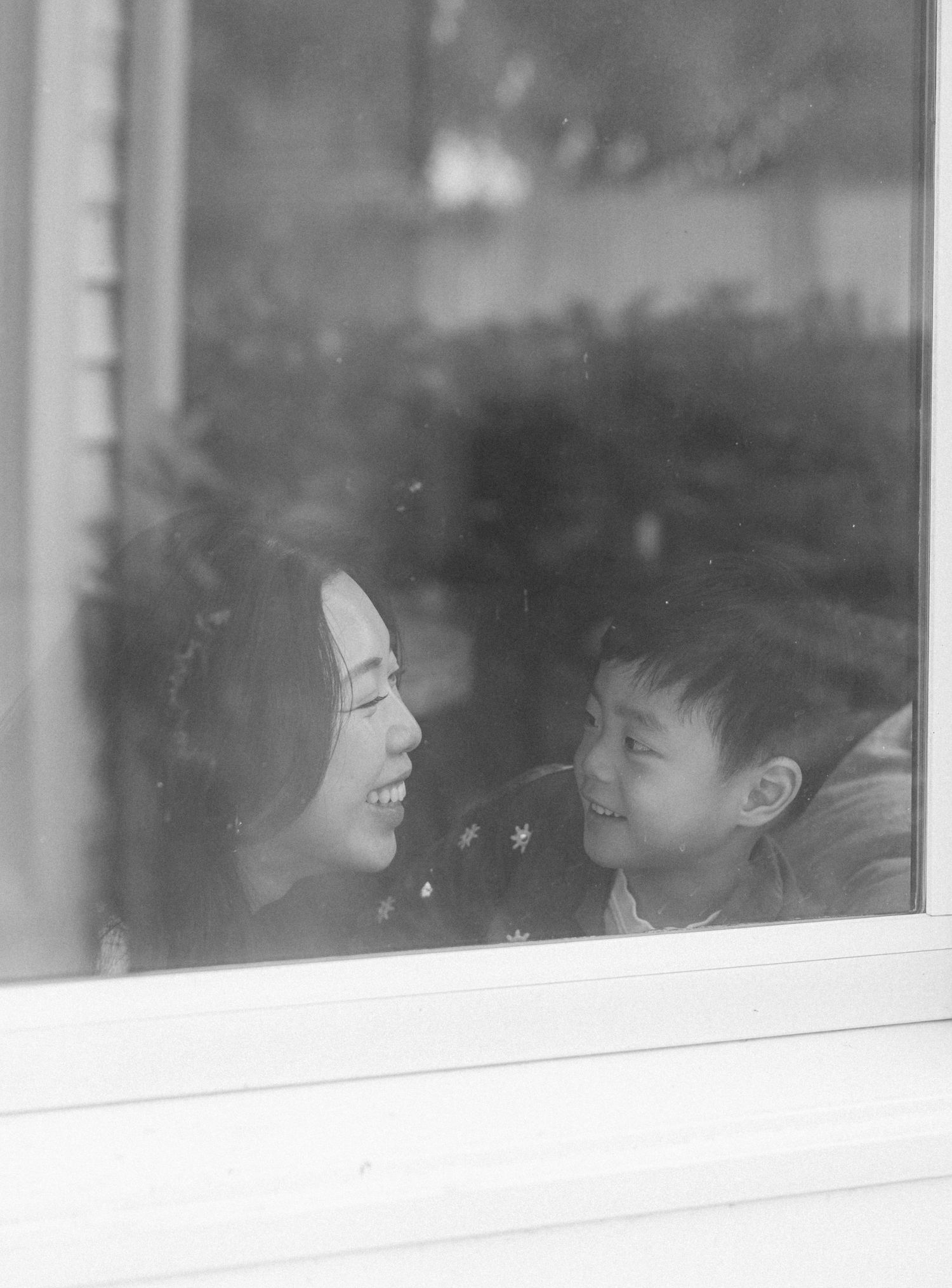 Jeanie Jang Photo New Jersey Photographer Family Session at Home