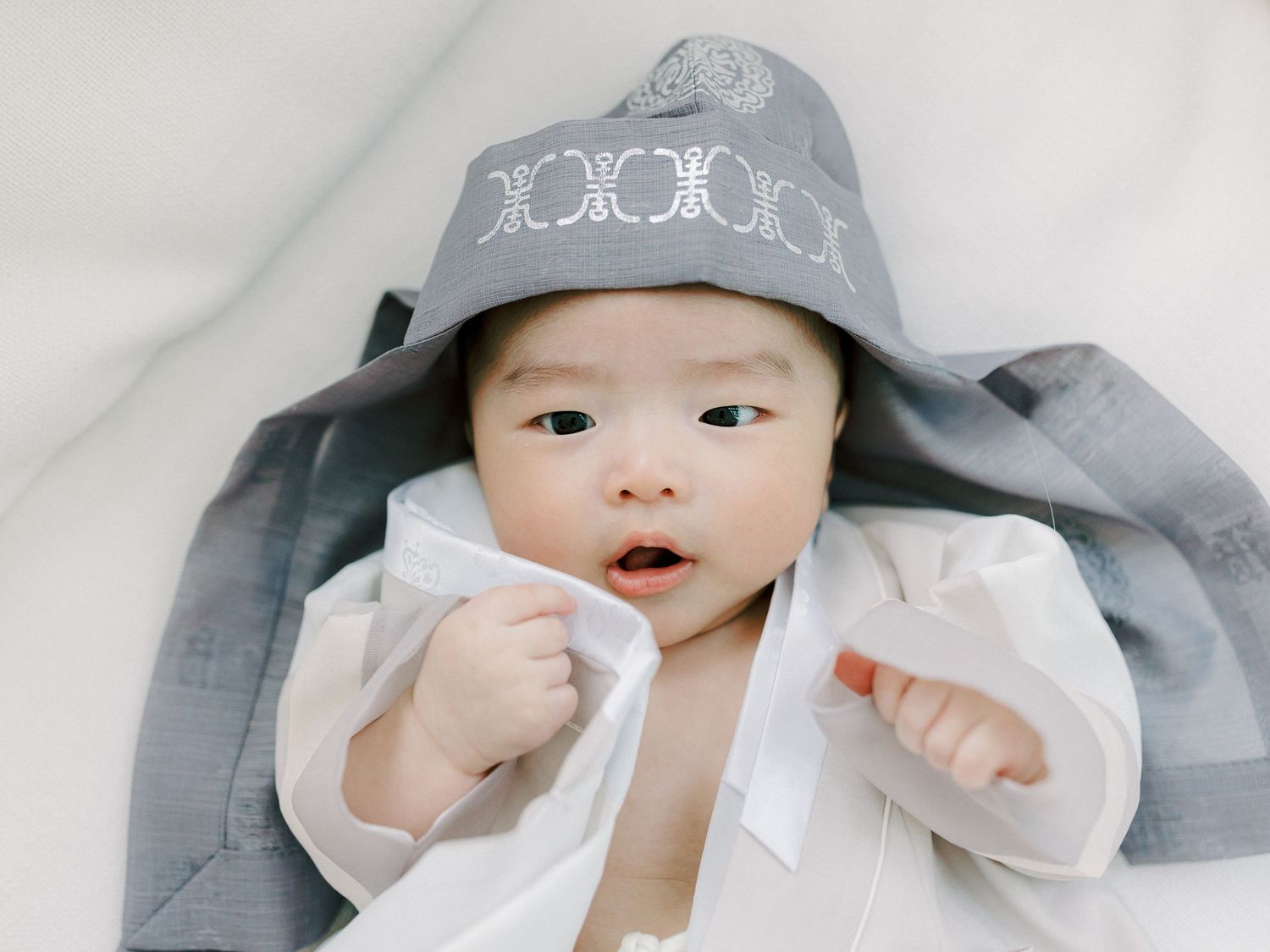 Jeanie Jang Photo New Jersey Photographer Family Session at Home