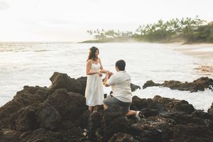 Maui couple engagement photographer photo against beautiful Maui sunset beach by ohwowfotos.