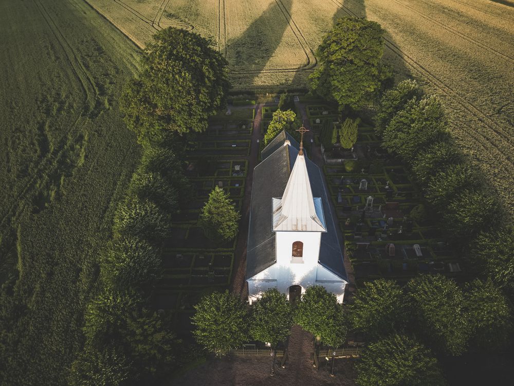 Drönarfoto. naturbild drönare. Drönarfotograf. Fotograf i Stockholm. Photo By anna jarlhäll. dji mini pro 3. Säby