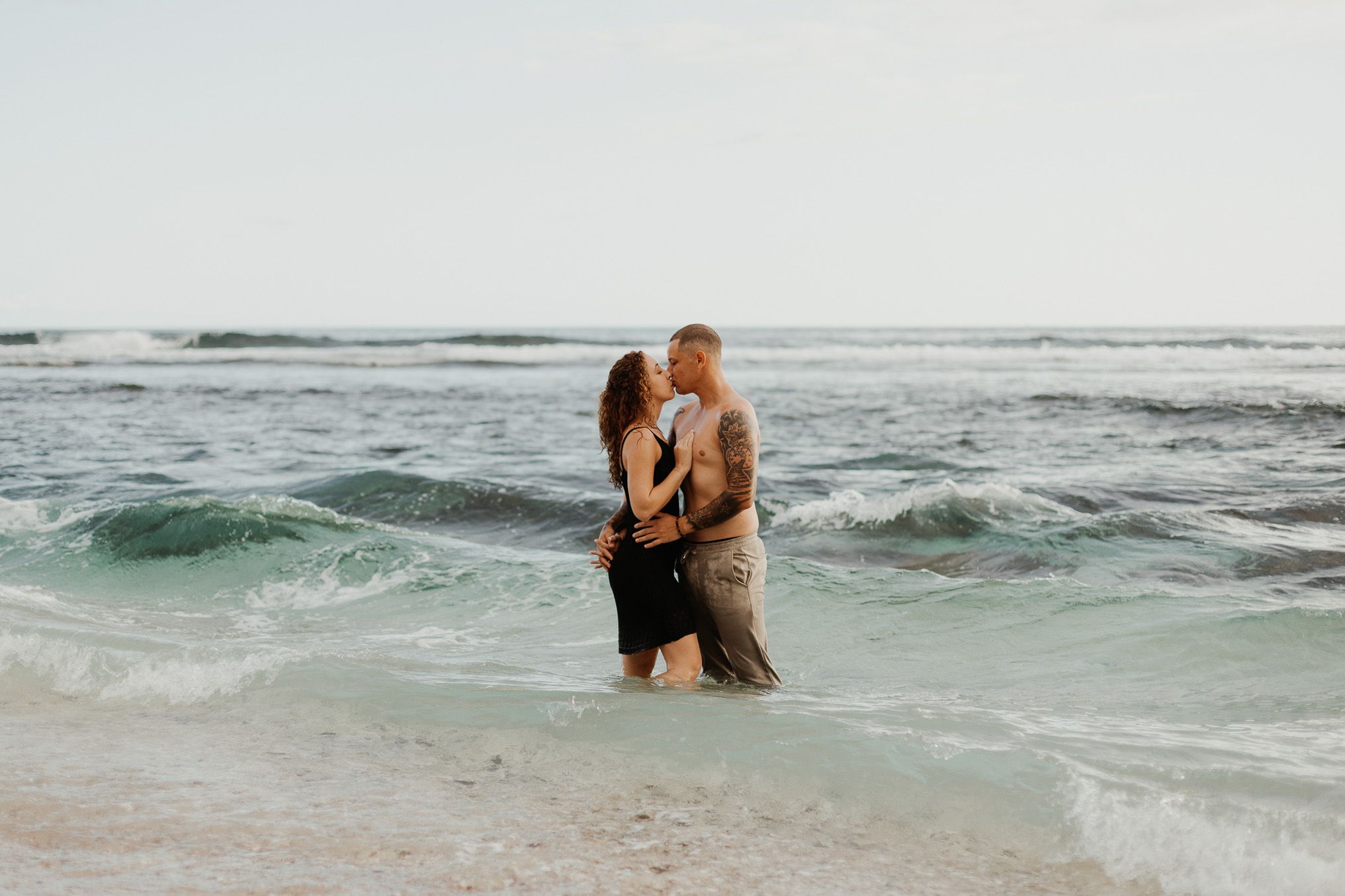 couple sexy dans l'eau