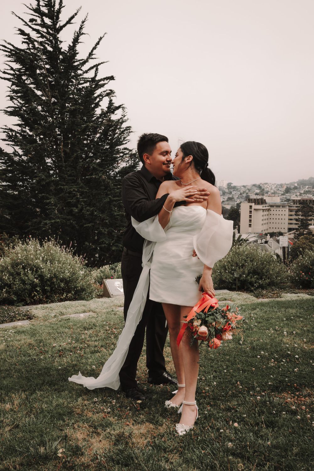 engagement, lodi, bay area, beach, wedding, couples, portraits, poc, groomsmen, bridesmaid, cake, bride, groom, san Francisco