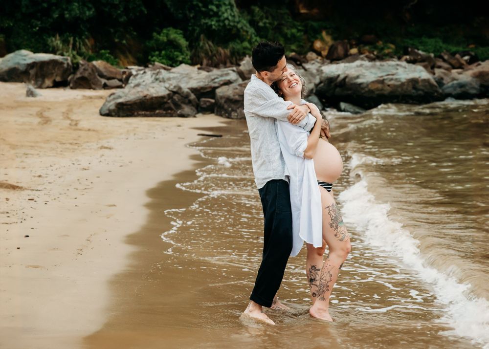 Hong Kong family photographer Lullaby Images lobster bay