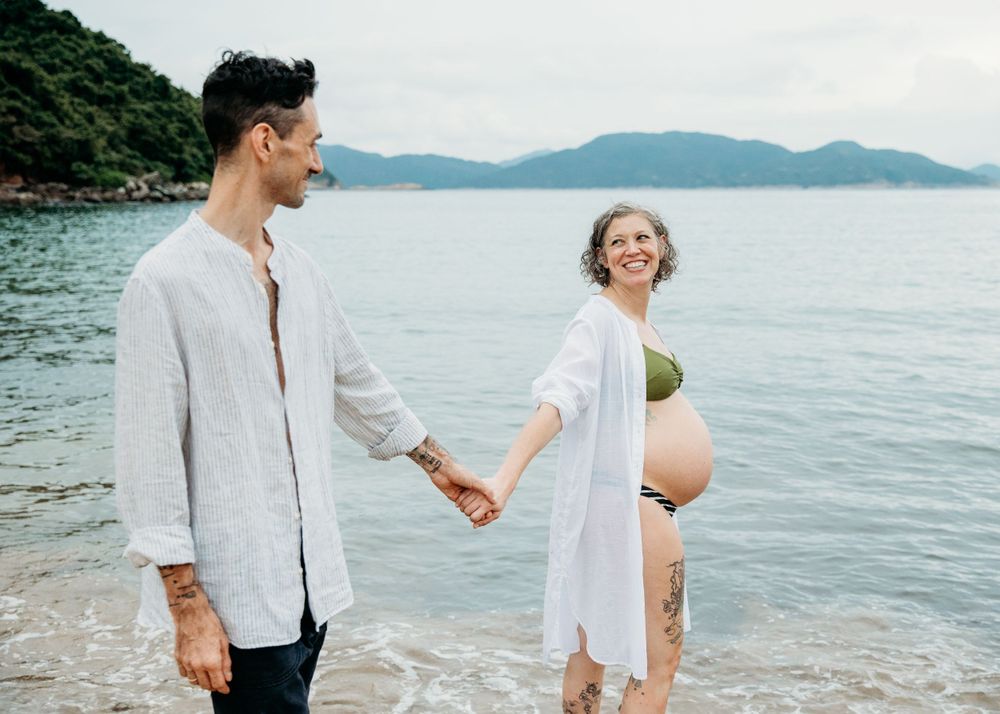 Hong Kong family photographer Lullaby Images lobster bay