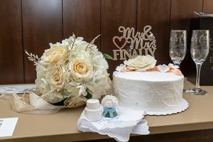 Elopement on the greenbelt Eagle Idaho by Milestones Studios LLC