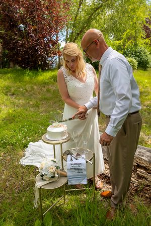 Elopement on the greenbelt Eagle Idaho by Milestones Studios LLC