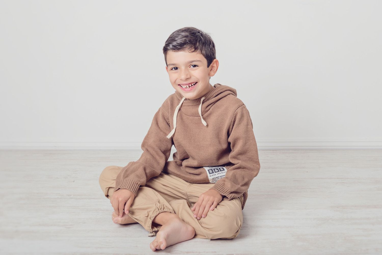 Sesión Fotográfica Bebés, Niños, Familia, Embarazo. Momentos espontáneos, luz natural. Estudio en Reñaca.