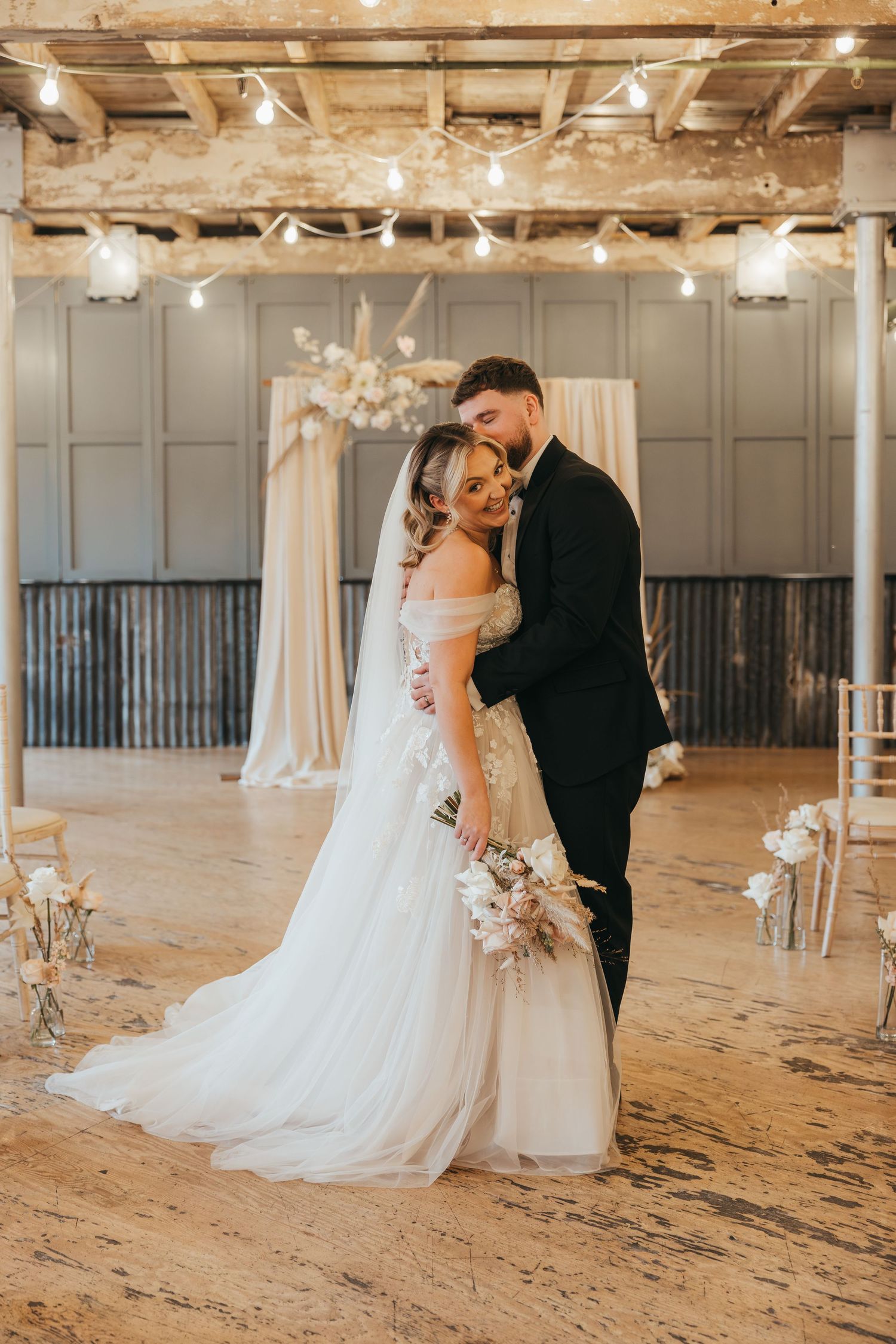 Towneley Hall Wedding in Burnley, Lancashire. Bride and Groom wedding photo. Budget Lancashire Wedding Photography.