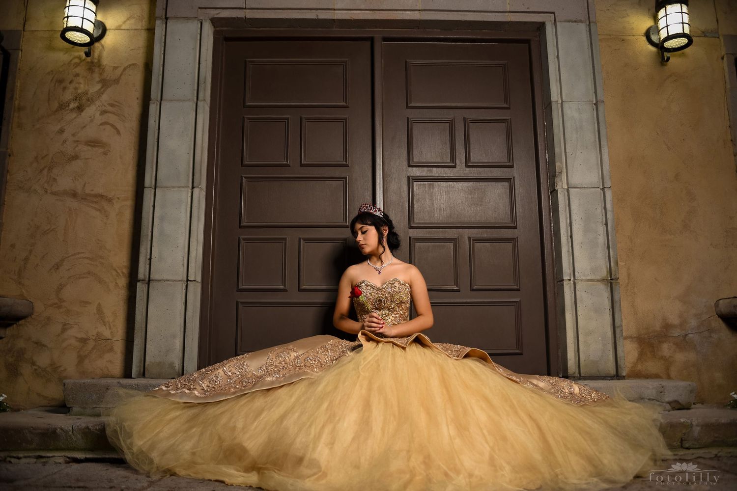 Nature based quince photography session in DFW with trees and walking trails